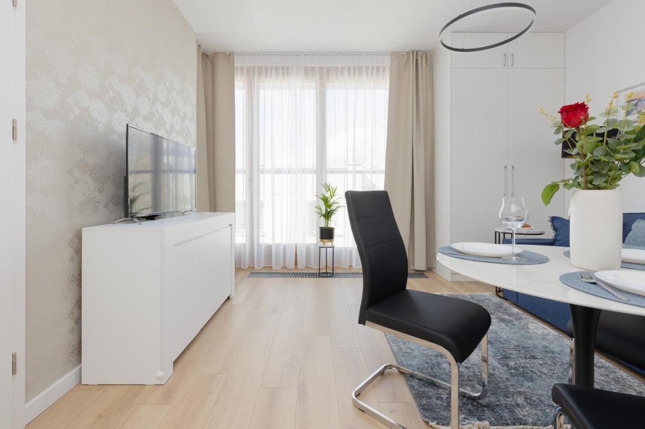 Warszawa Srodmiescie Bonifraterska Apartments By Noclegi Renters Екстериор снимка