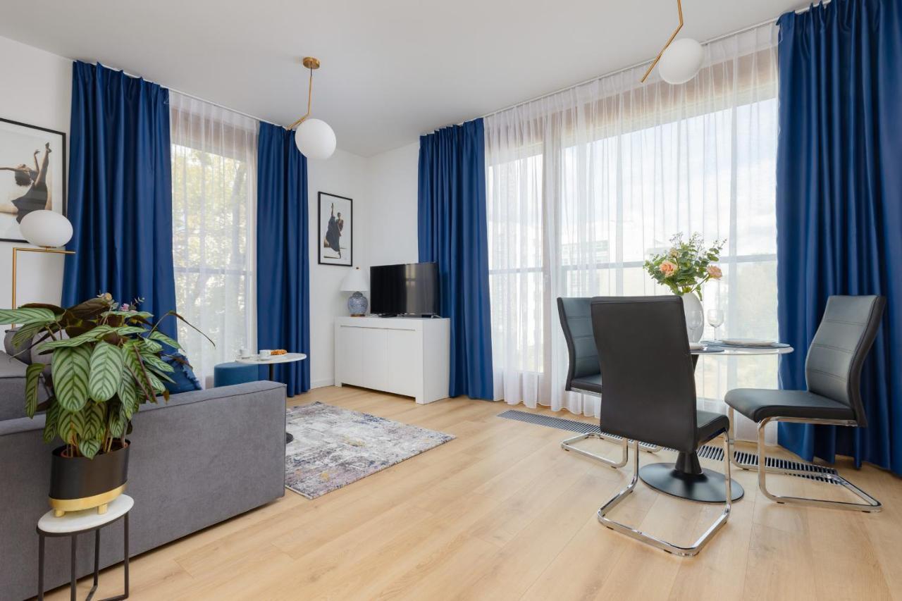 Warszawa Srodmiescie Bonifraterska Apartments By Noclegi Renters Екстериор снимка